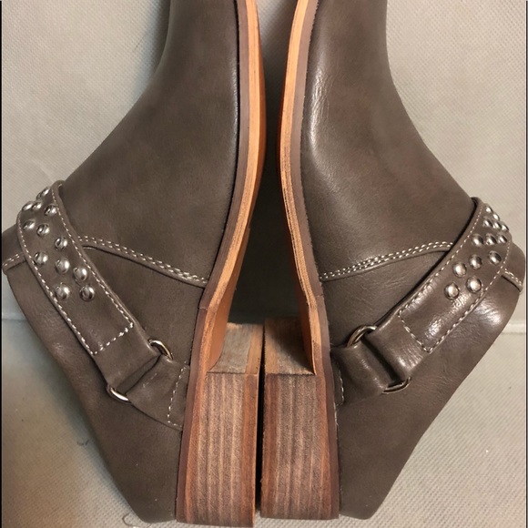 Olivia Miller step-in ankle boots 🥾. - Picture 2 of 5